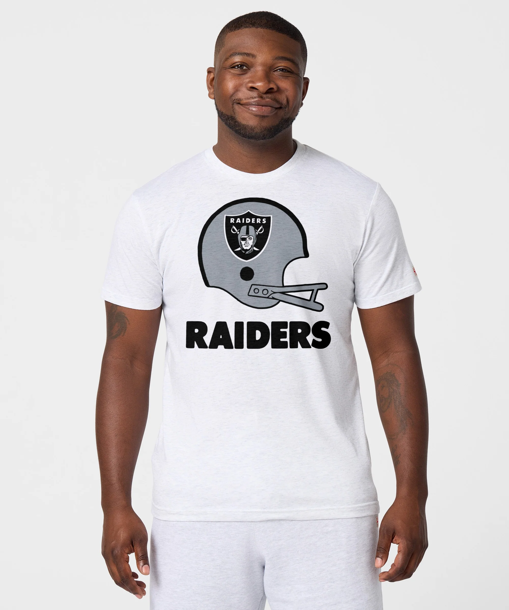 Las Vegas Raiders Big Helmet - Image 3